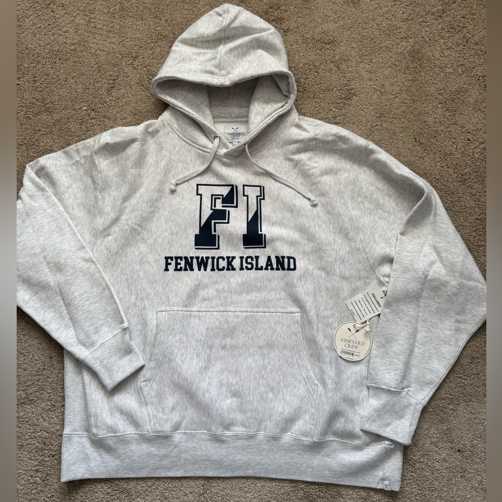 #107 VINEYARD CREW (FENWICK ISLAND) Gray Hoodie (NWT)